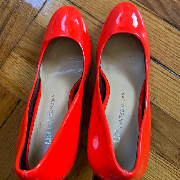 Shoes - Picture 5 of 9